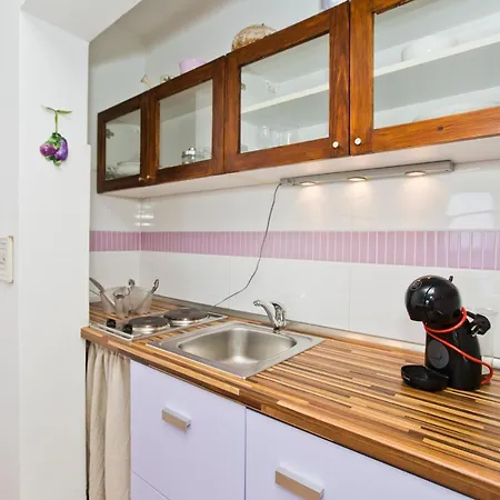 Rino Apartamento Hvar Town